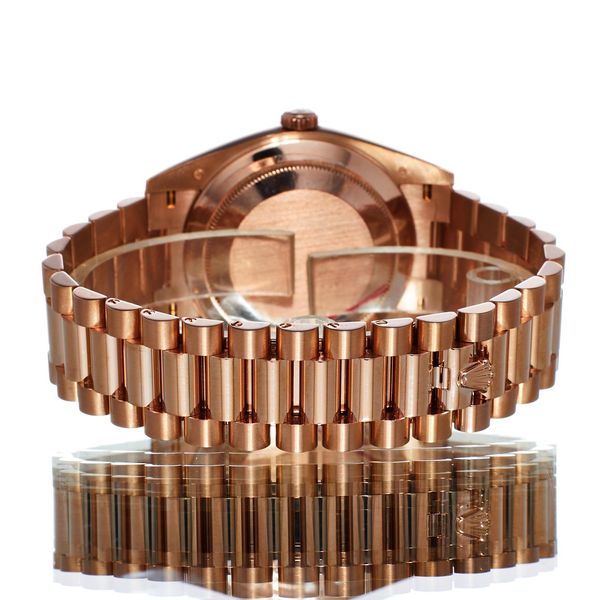 Rolex Day-Date 40 228235